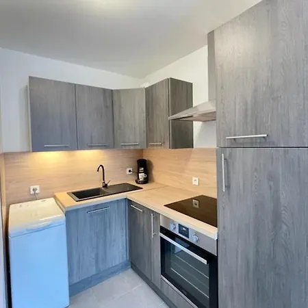 Petit Nid Douillet Apartment *